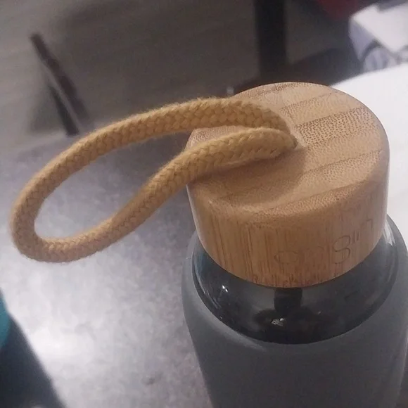 Origin water bottle - Picture 6 of 6